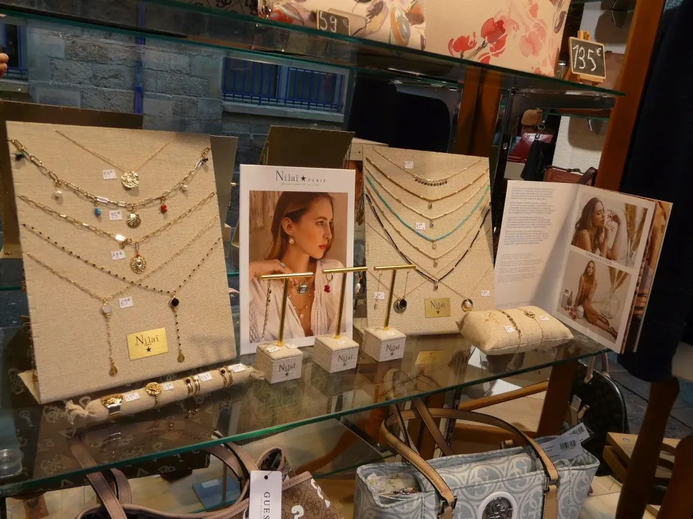 bijoux de la boutique